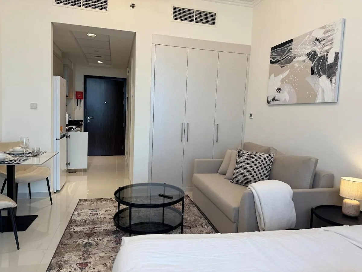דובאי Ashri Studio In Carson C, Damac Hills 1 0*,