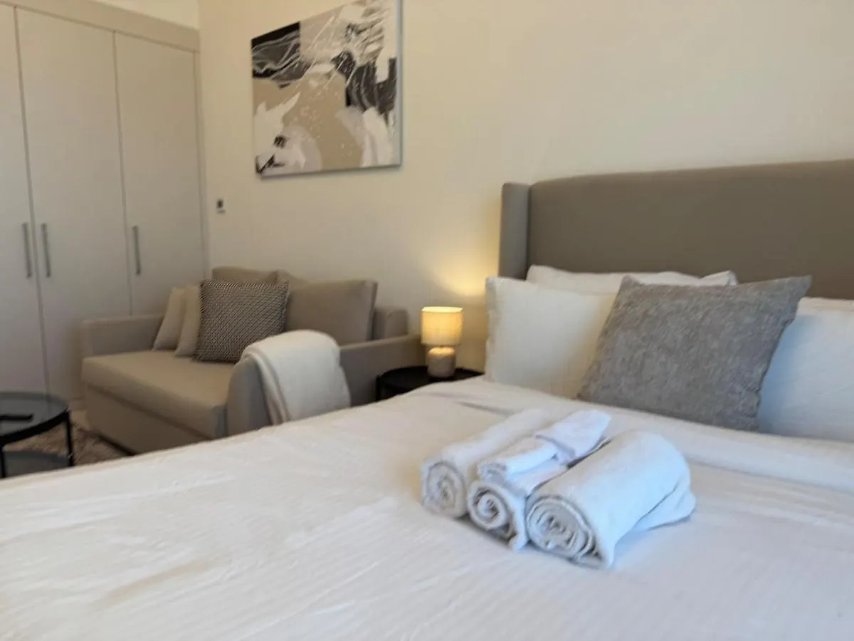 Ashri Studio In Carson C, Damac Hills 1 Dubai Apartment
